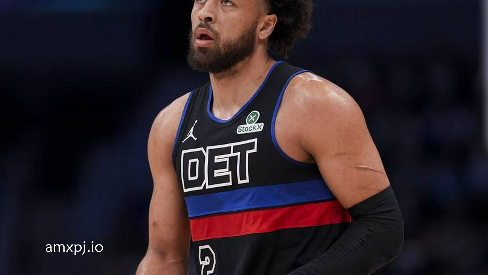 澳门新葡京深度聚焦：坎宁安33+9+7米勒空砍24分 活塞击败黄蜂