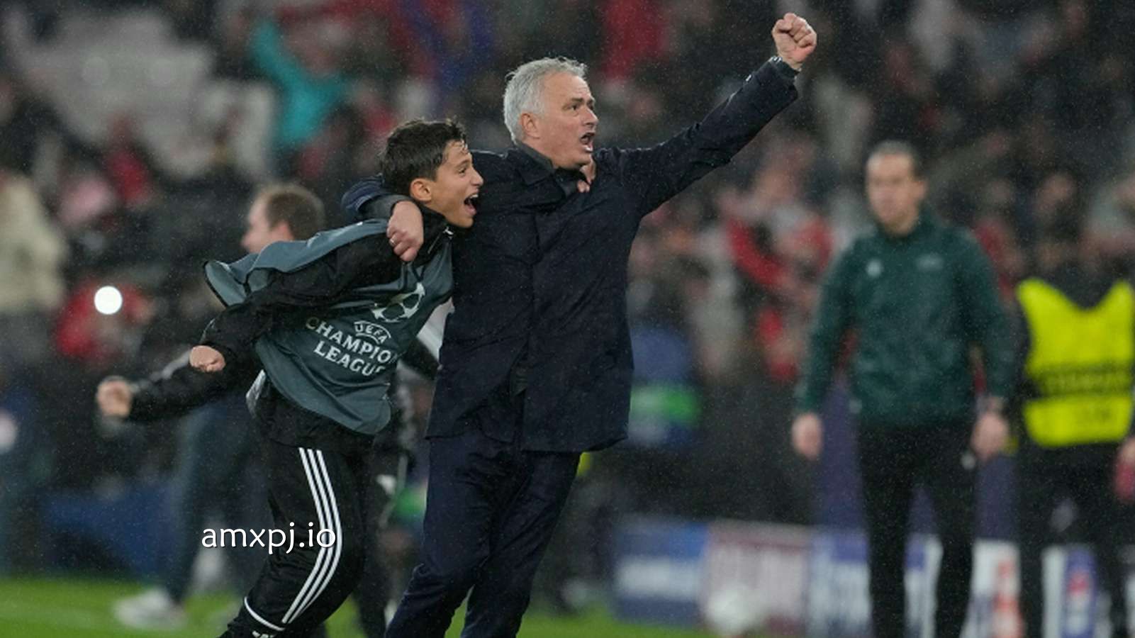 澳门新葡京独家解读: 63岁穆帅狂奔！率队欧冠逆袭｜最后1秒压哨晋级，附加赛或再遇皇马