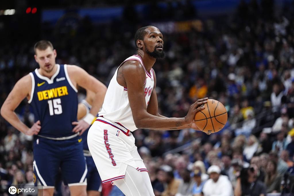 新葡京独家报道: 掘金火箭二番战戏剧性拉满 约基奇拼到6犯力保胜利