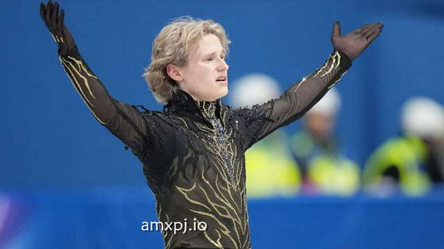 澳门新葡京特别报道：乱了乱了！马里宁被曝脚踏三只船 男子第八到底爱的是女子第几名？