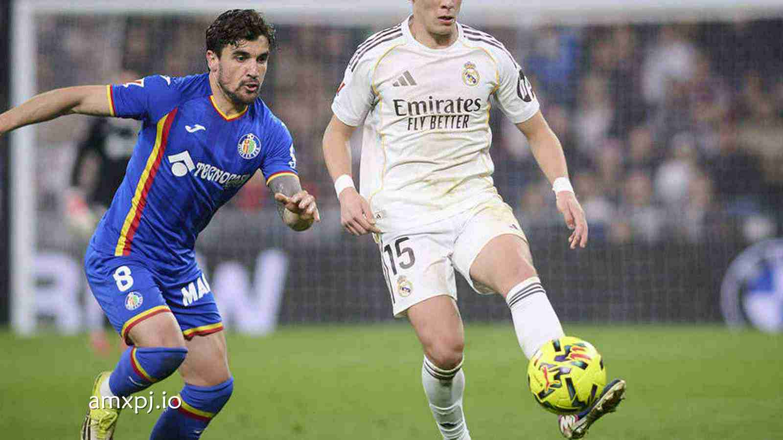 澳门新葡京热点资讯 - 西甲-小熊失单刀两队补时各一人染红 皇马0-1遭两连败